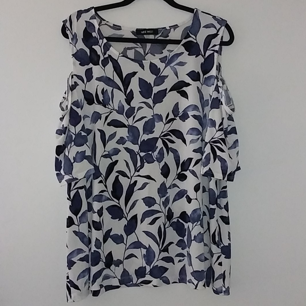 EUC Cold shoulder blouse